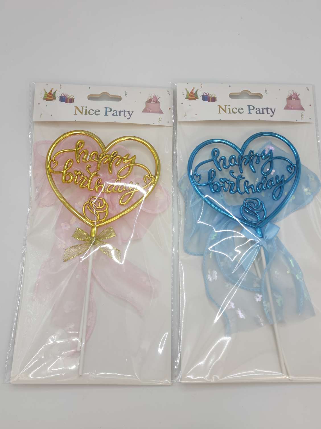 A two-piece cake set decorated with exquisite butterfly hearts and "Happy Birthday" letters Application Scenario