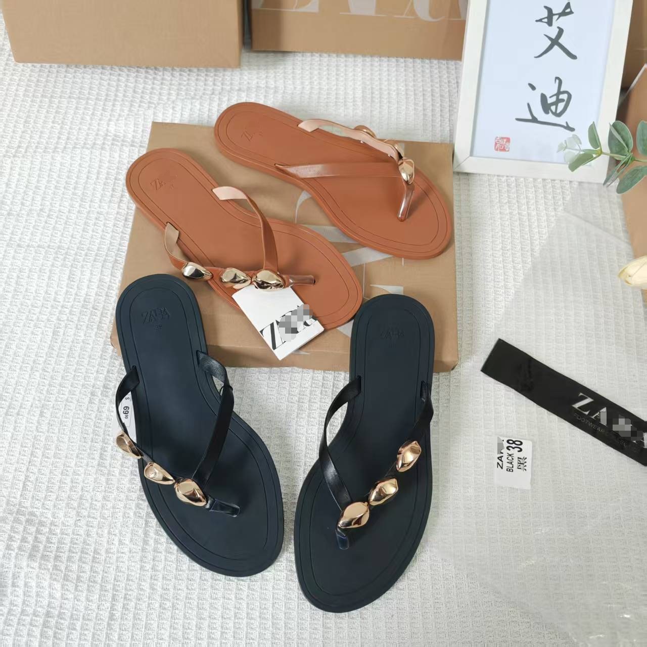 ins Cross-border's new ZAR European and American herd-shaped slippers, metal buckle thick-soled women's sandals details Picture