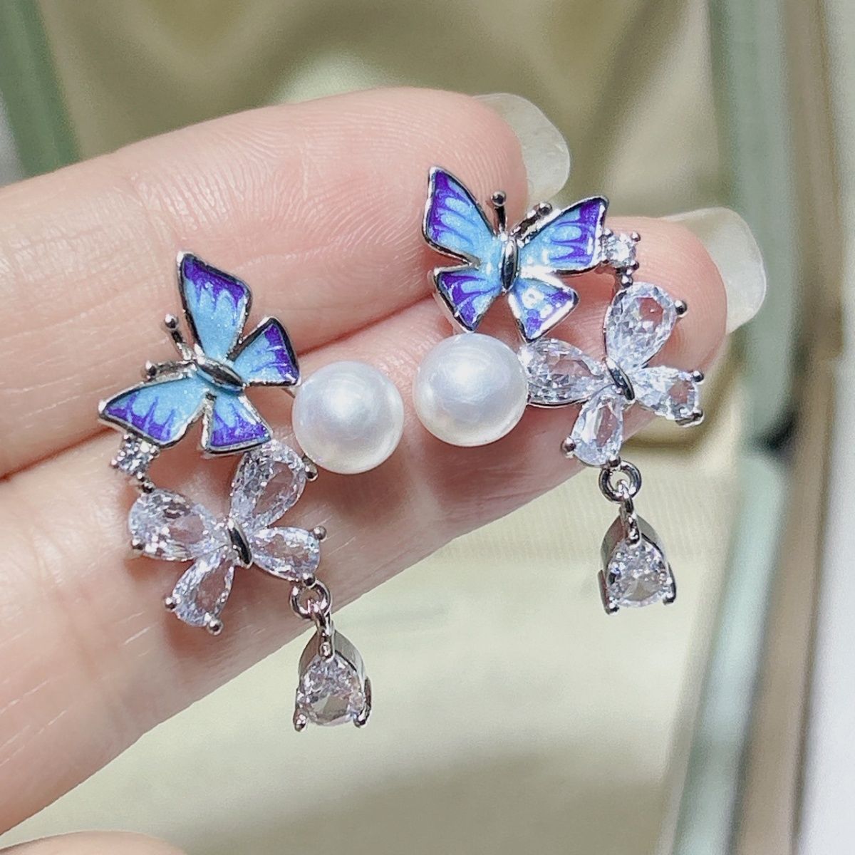 Natural freshwater pearl stud earrings, summer exquisite colored glaze butterfly blue stud earrings, women's zircon bestseller pearl necklace jewelry necklace detail image 15