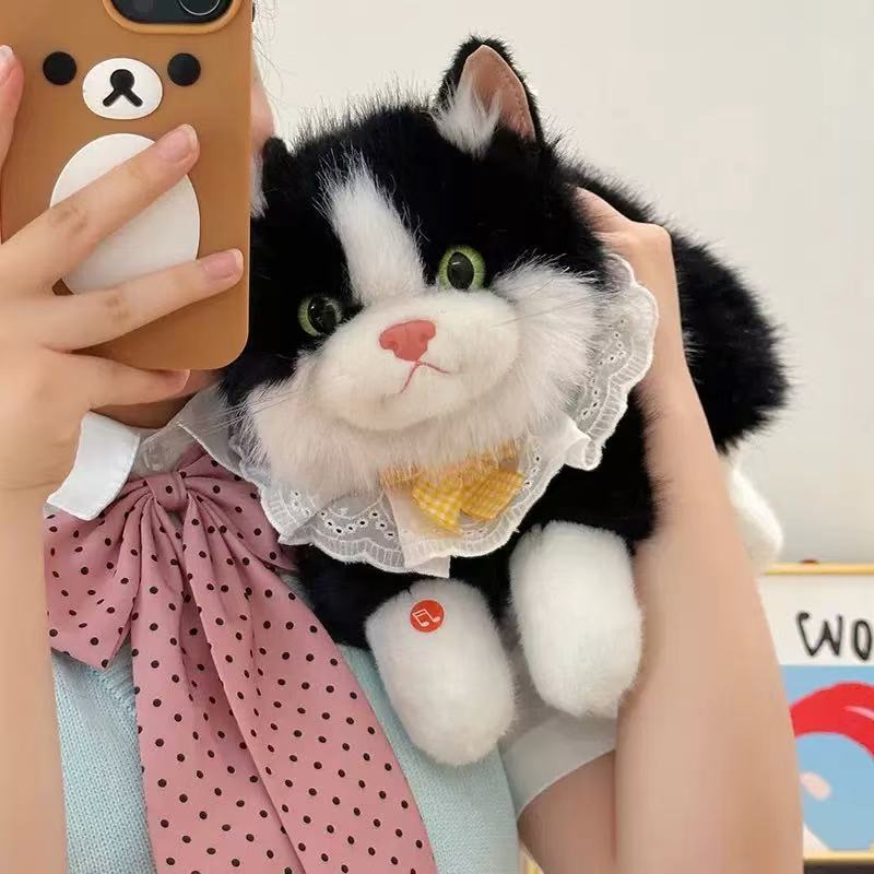 Simulated plush toys, cat plush figurines, musical dolls, bibs, little cats, children's gifts, parent-child interactive toy figurines Application Scenario
