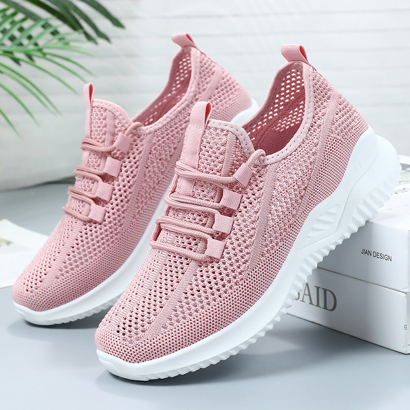New and versatile women's shoes for export, breathable mesh shoes, soft-soled, comfortable mom shoes, casual sports shoes, consignment full figure