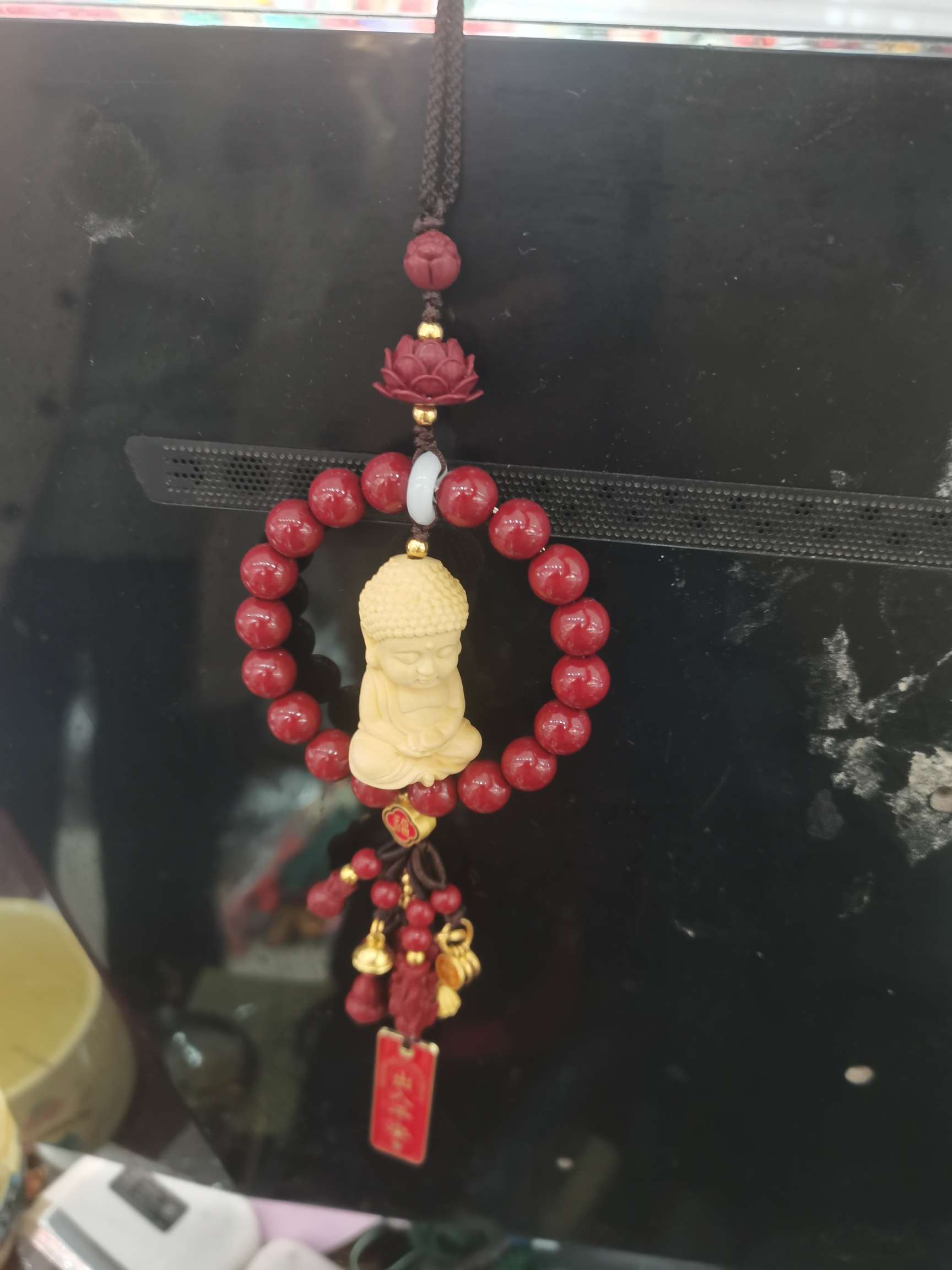 黄杨木朱砂车挂。