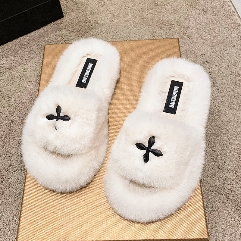 MAO MAO Slippers Women's autumn and winter outerwear rabbit fur 2025 New style Versatile four-leaf clover embroidered one-line home plush slippers details Picture