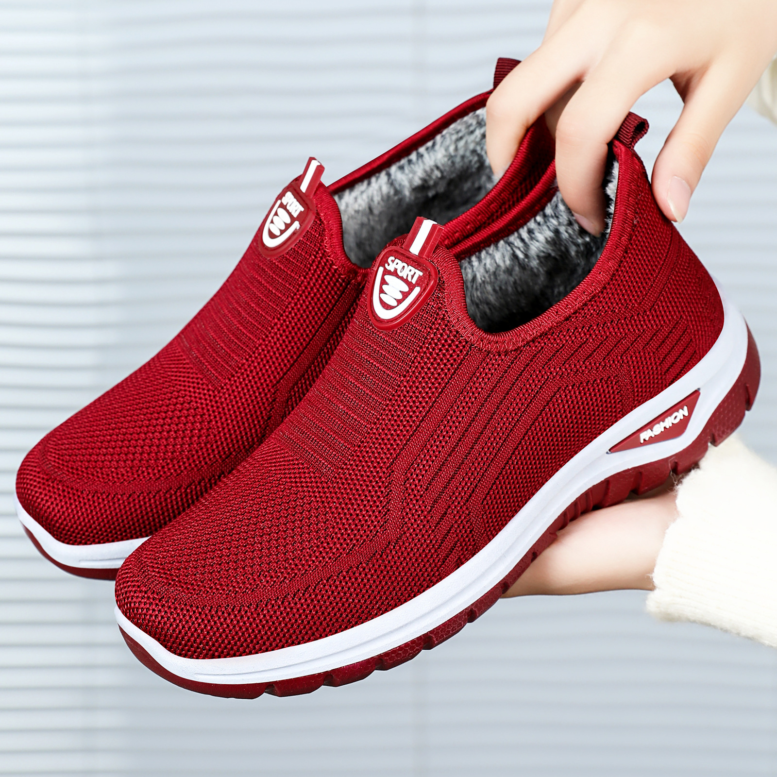 New women's cotton shoes with added fleece and thickened texture, winter one-step cross-border consignment mom shoes, versatile and anti-slip snow boots Specification drawing