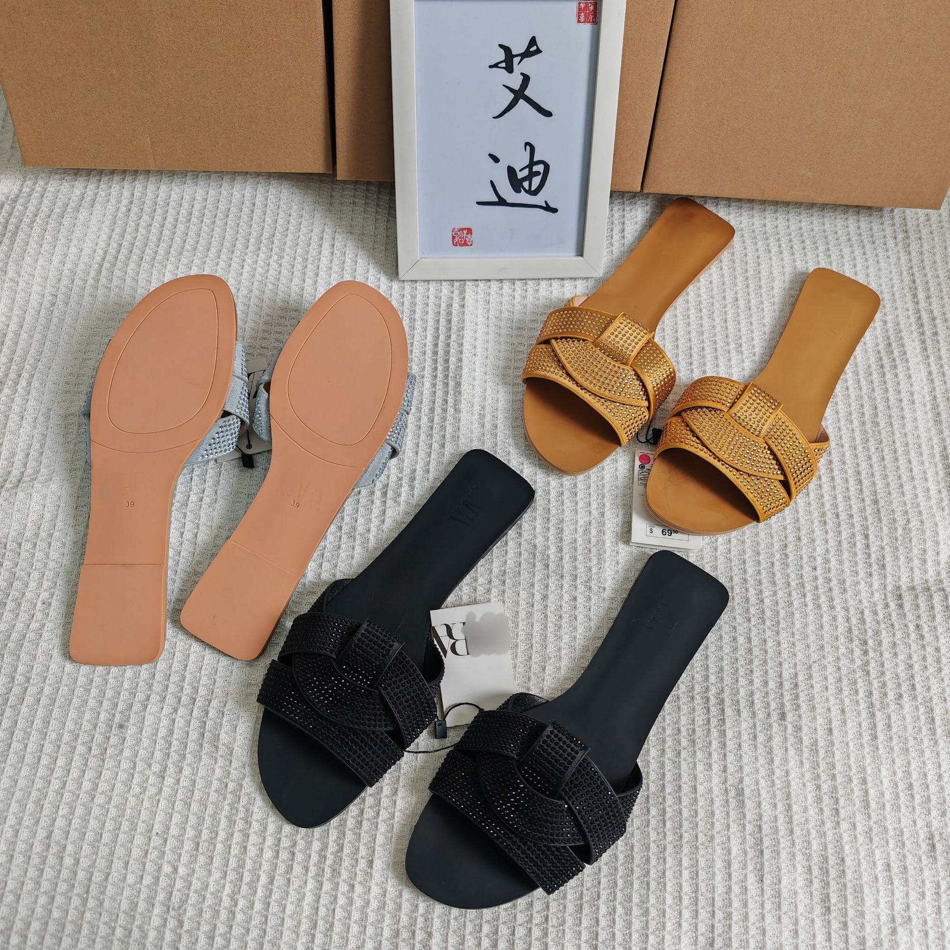 NEW Cross-border AliExpress bestseller ZAR original single-heel diamond-pressed flat shoes, round-toed comfortable large-sized women's flip-flops details Picture