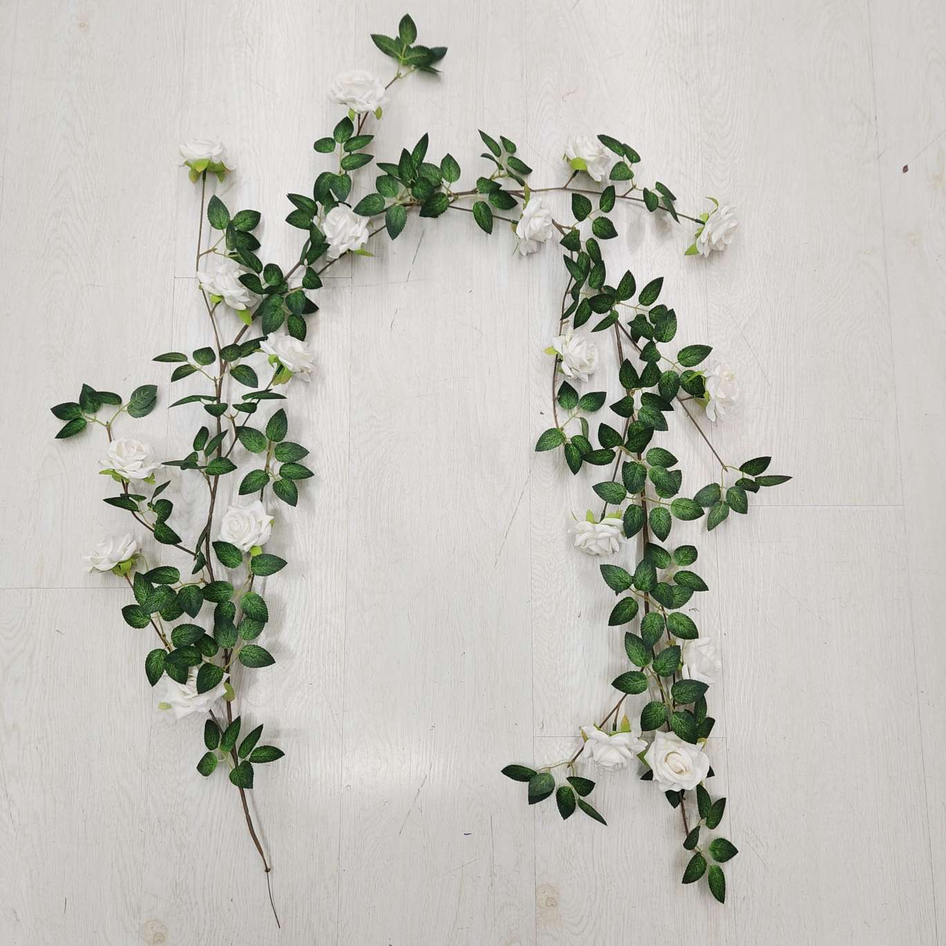 Simulated handicrafts and gifts, spring garden plastic flowers, silicone artificial petals, simulated roses, vines