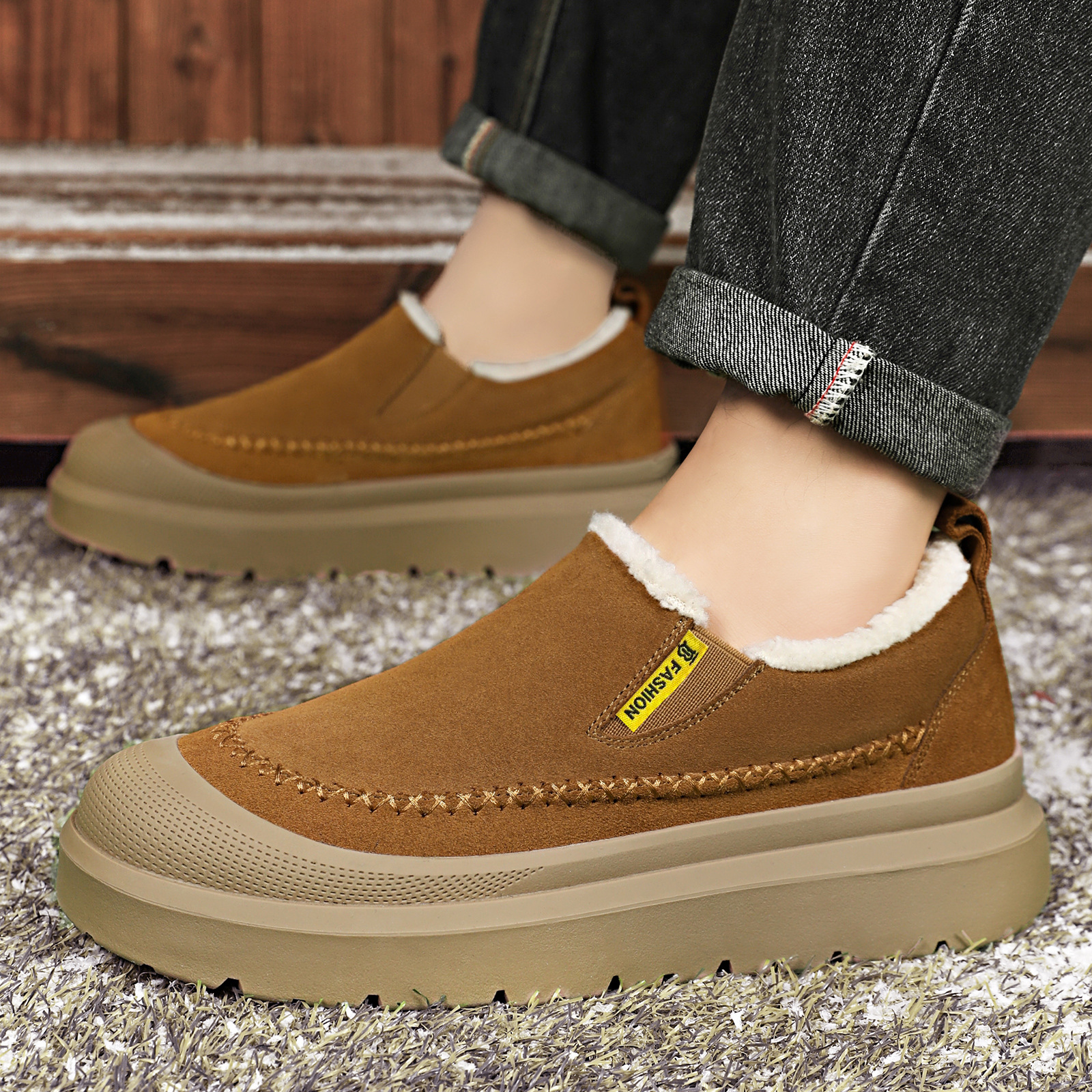 New thick-soled, height-increasing, anti-slip and warm winter cotton boots for men. Casual and versatile. Thickened cotton shoes for delivery details Picture