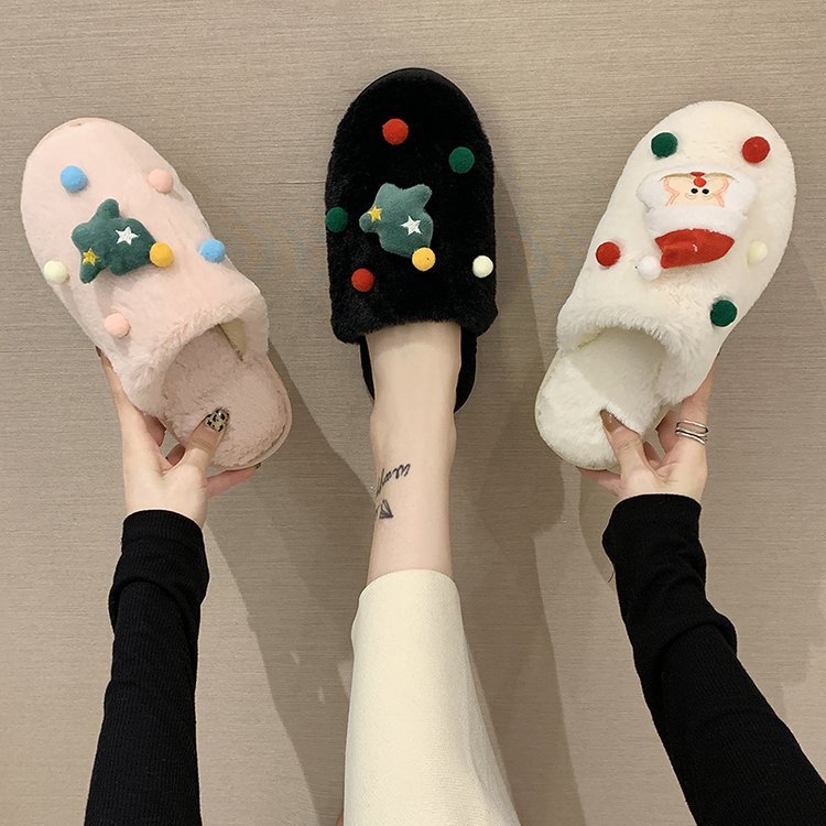 For the autumn and winter of 2025, there are flat, versatile, fluffy Christmas simple flip-flops for home wear with fluffy slippers details Picture
