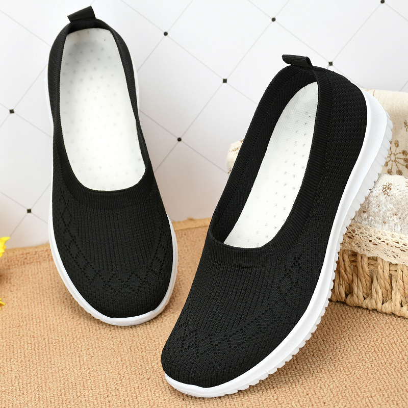 Women's Shoes 2025 Breathable flying woven shoes, soft-soled cross-border large-sized cloth shoes, casual mom shoes, breathable and comfortable details Picture