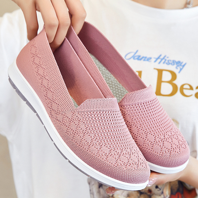 Women's Shoes 2025, Beijing cloth shoes, casual, breathable, flat, single shoes, soft-soled, mom shoes, breathable and comfortable full figure