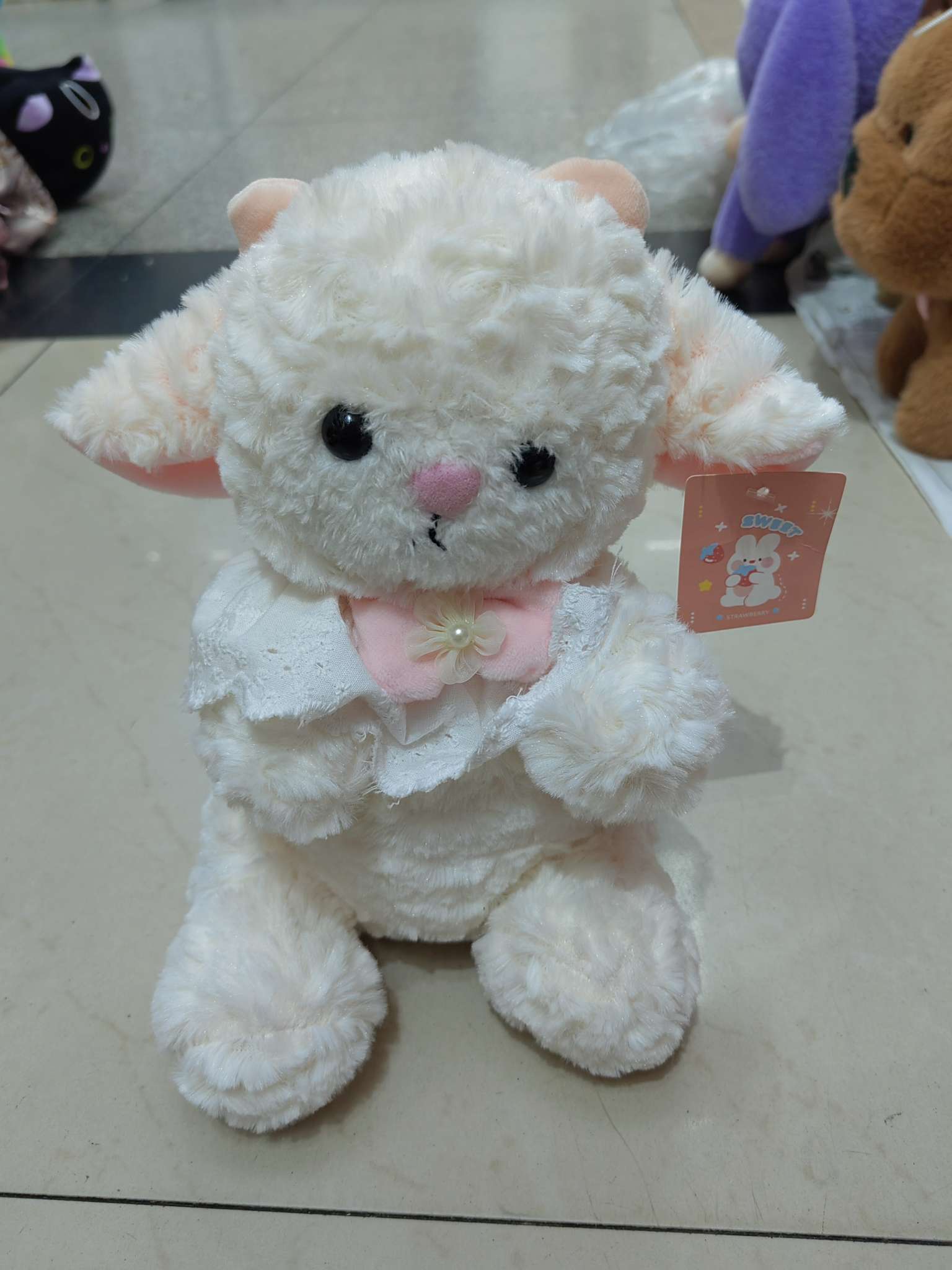 可爱的小羊毛绒玩偶娃娃毛绒公仔儿童玩具可爱抱枕礼物毛绒玩具