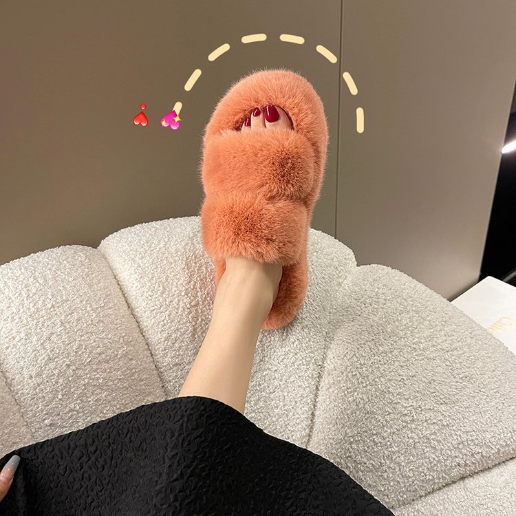 The "MAO MAO Slippers" are a popular outerwear for women. They are thick-soled with a sponge cake, which can increase height and make one look slimmer. They are a fairy-like style versatile one-shoulder slippers with an ins surface Application Scenario