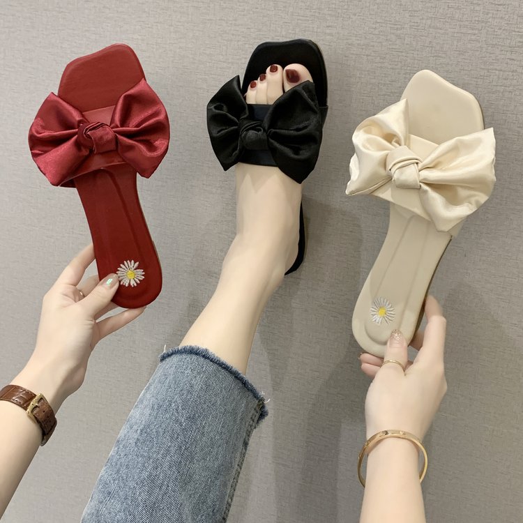 2025 Bow Fairy Cool Slippers for Women's outerwear, flat-bottomed embroidered Summer New Seaside and beach one-shoulder slippers full figure
