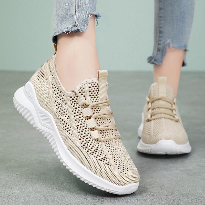temu is sending out the new autumn single shoes for women, including lightweight soft-soled women's shoes and casual running sports shoes with mesh surfaces details Picture