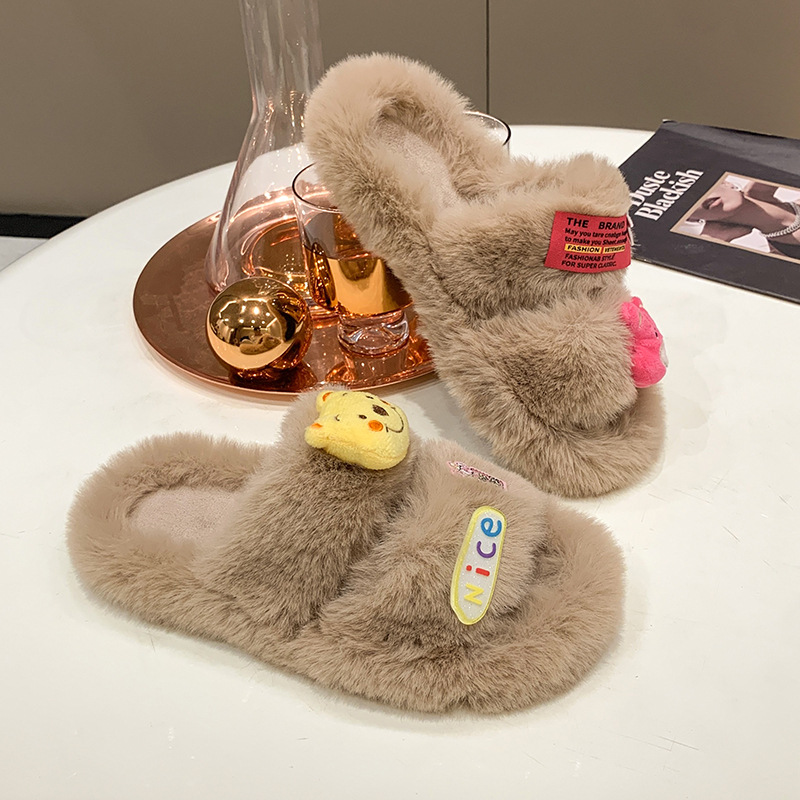 Cartoon cute bear DIY accessories, plush slippers for women, new autumn and winter home warmth, one-line plush cotton slippers Application Scenario