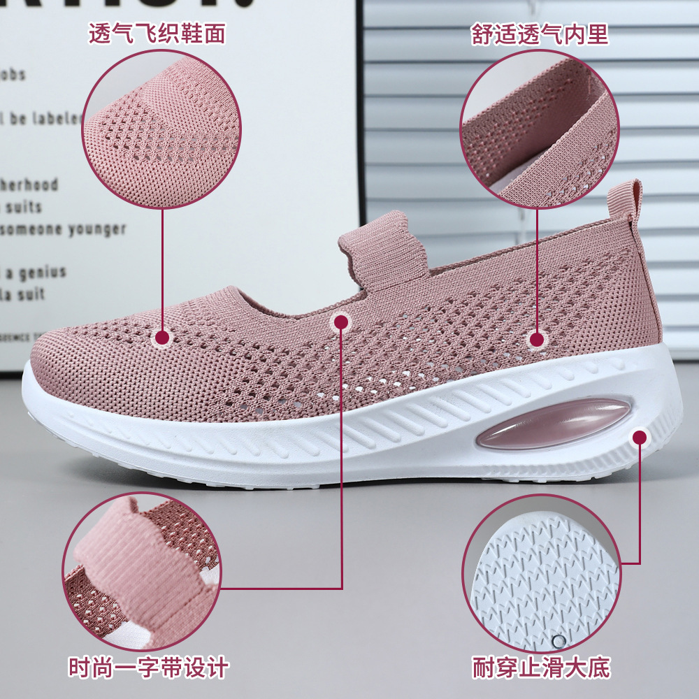 Soft soles for women, not tiring to the feet. New autumn cross-border old Beijing cloth shoes for women, comfortable and breathable. One step on mom's shoes Application Scenario