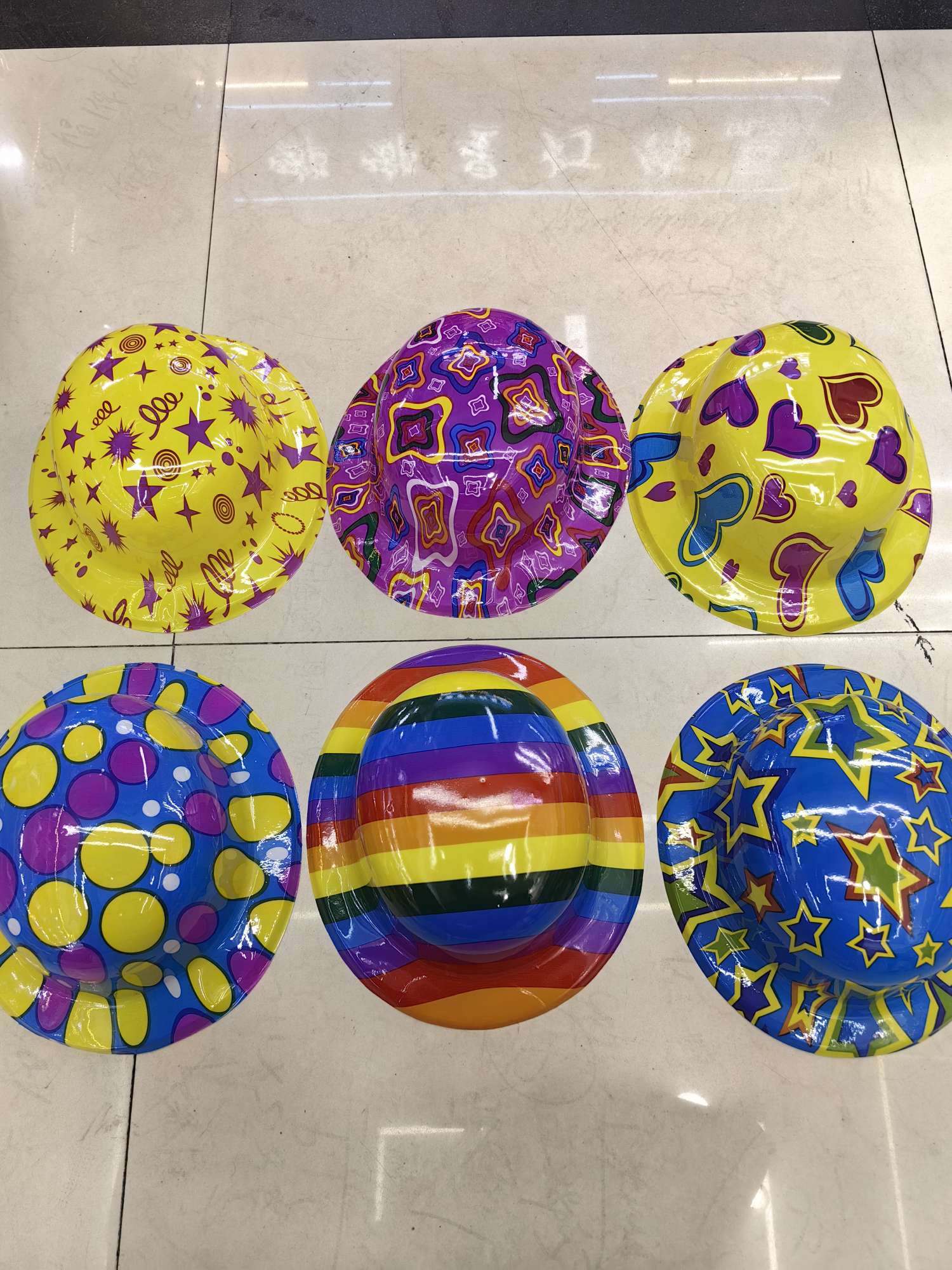 印花卡通小圆帽塑料多款式可选多颜色混搭可定制