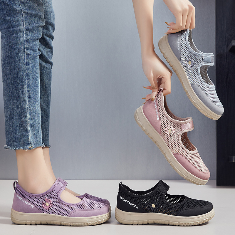 New trendy and fashionable mom shoes with mesh surface, cross-border casual and breathable women's shoes, one-step single shoes for women Application Scenario
