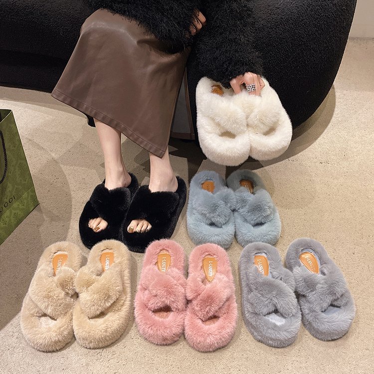 Small crossover thick-soled woolen slippers for women, 2025 autumn/winter new fairy-style woolen cotton slippers, height-increasing woolen slippers, large size details Picture