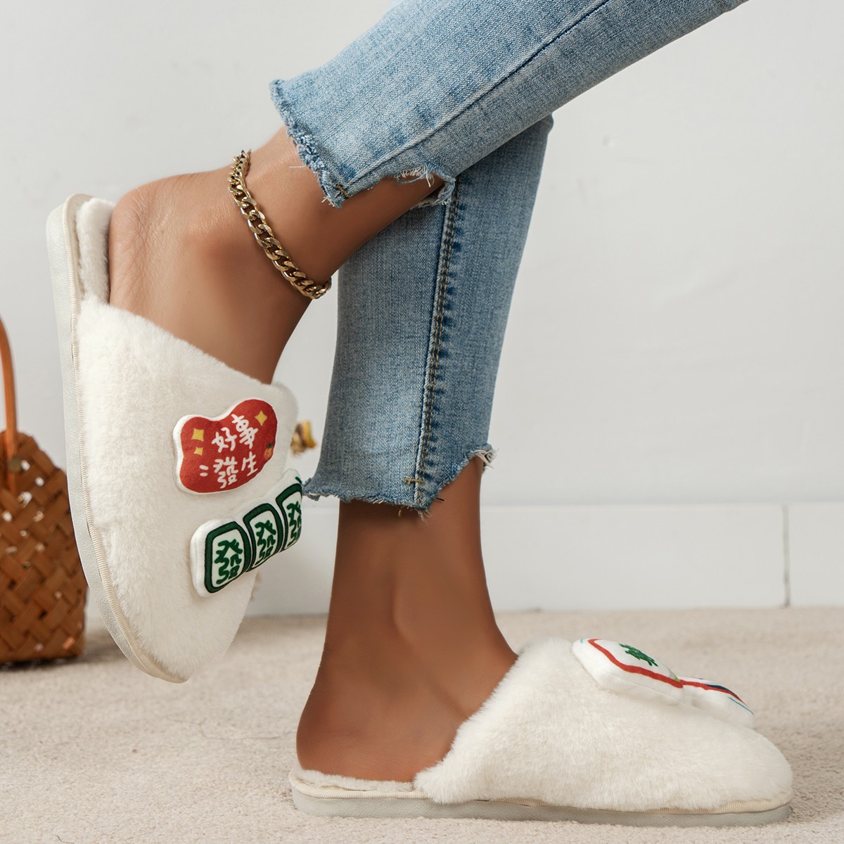 Wholesale of new fashion home indoor and outdoor wool cotton slippers for women's size 2025 autumn and winter on cross-border Amazon Specification drawing
