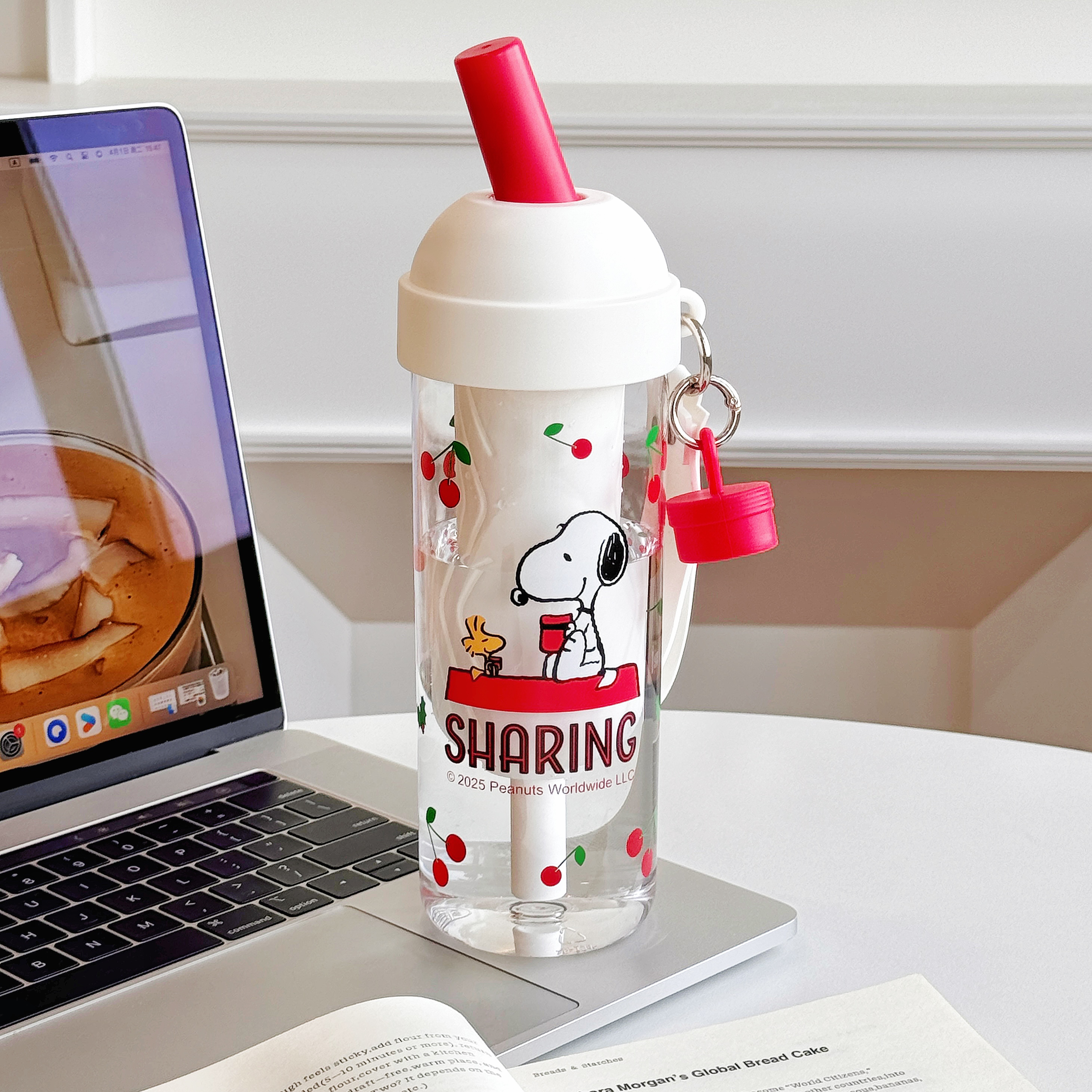 TinkerTot Snoopy Official Authorized Water Bottle Student Cute Straw Cup Yeepo Straw Cup 650ml Application Scenario