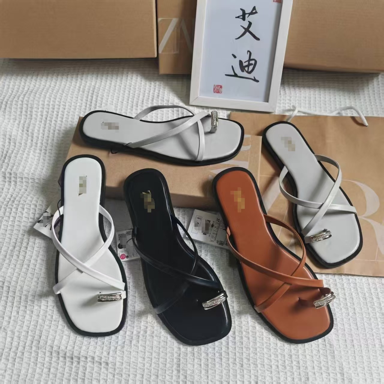 Cross-border bestseller ZR new set of flip-flops for women's summer outerwear, flat Roman sandals, and women's shoes with toe clamping. Factory wholesale Specification drawing