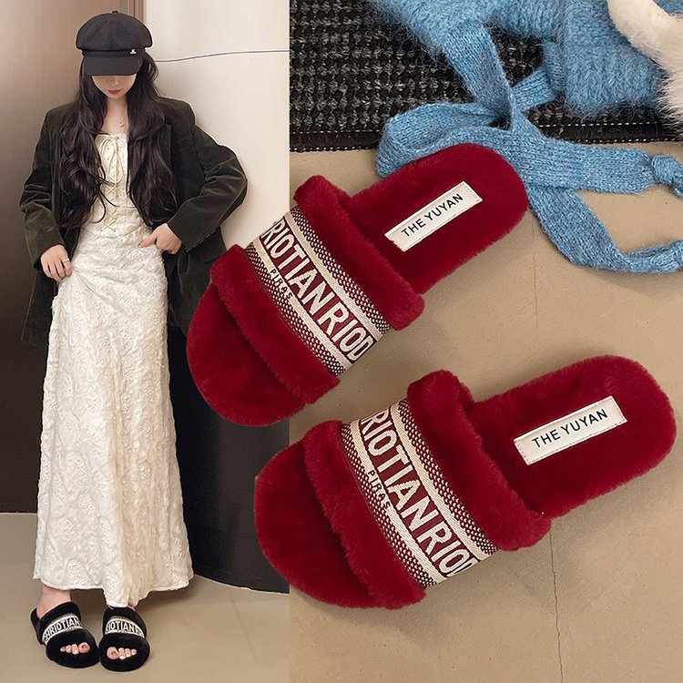 Xiaoxiang-style woolen slippers for women's fashionable outerwear in the autumn and winter of 2025, new flat-bottomed embroidered letter one-line cotton slippers details Picture