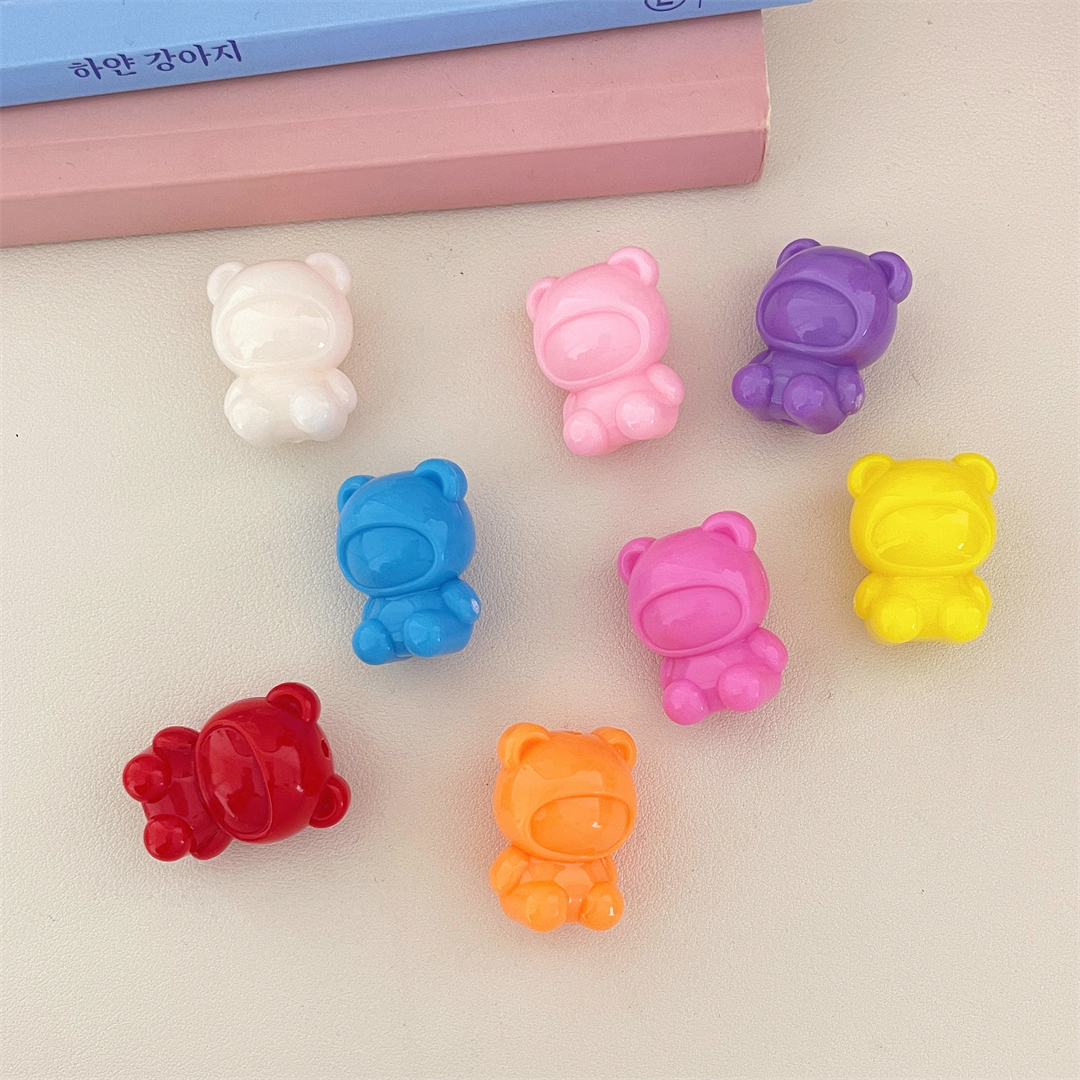 Cute mini acrylic bear doll beads, loose beads, DIY handcrafted beaded bracelet, keychain accessory details Picture