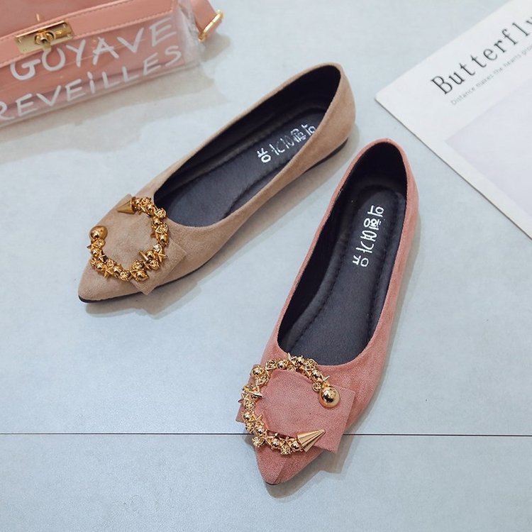 New Spring/Summer 2025 women's shoes, flat pointed-toe Korean-style casual single shoes, round-buckle women's flip-flops, lazy shoes for work Application Scenario