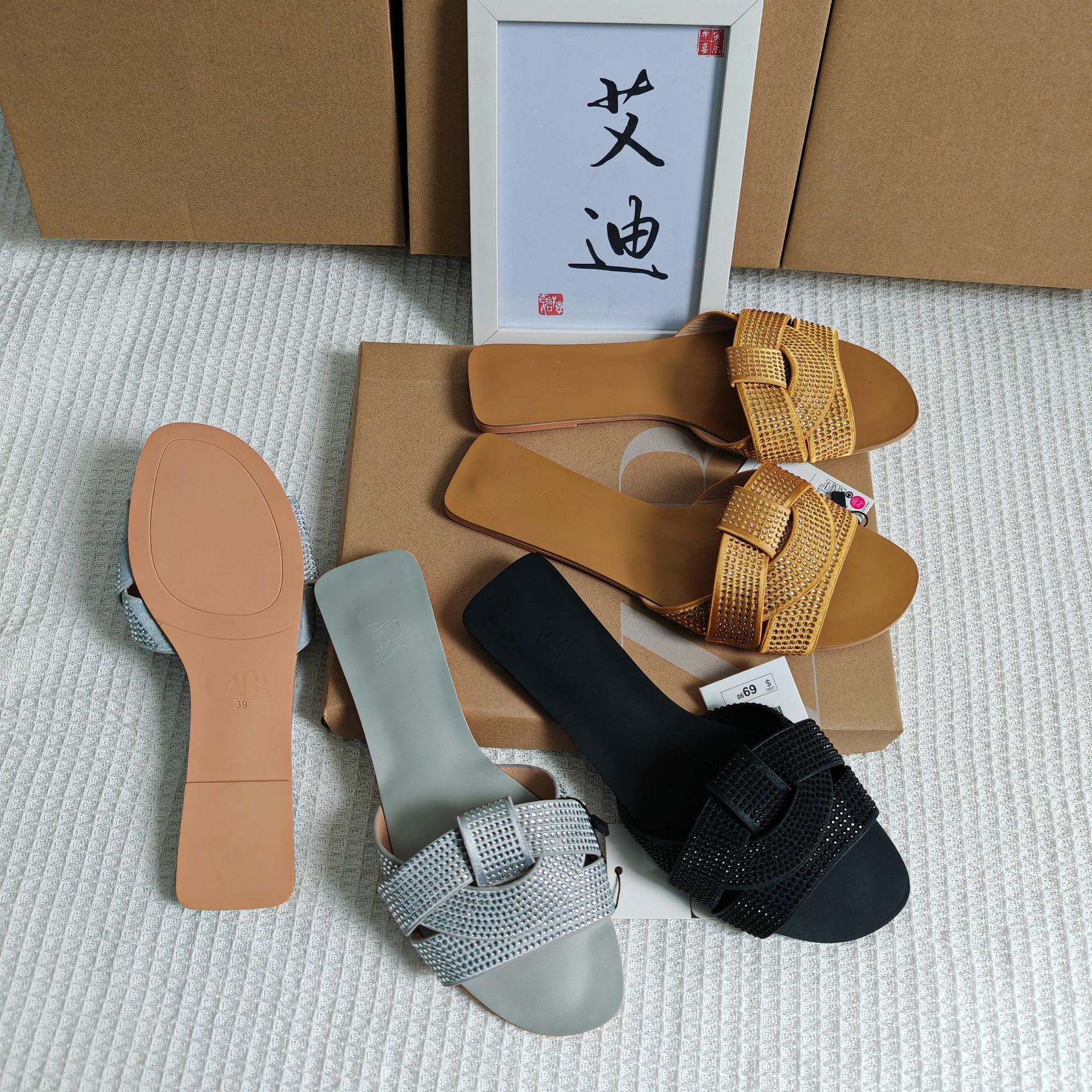 NEW Cross-border AliExpress bestseller ZAR original single-heel diamond-pressed flat shoes, round-toed comfortable large-sized women's flip-flops Specification drawing