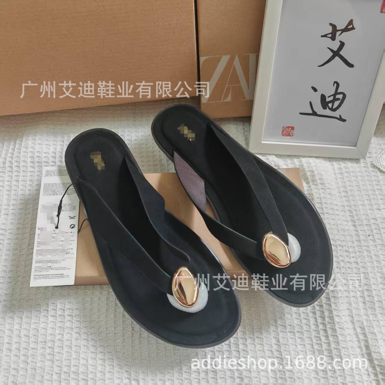 ZA flat sandals, women's flip-flops, French flip-flops, soft-soled flip-flops for women from the foreign trade factory Application Scenario
