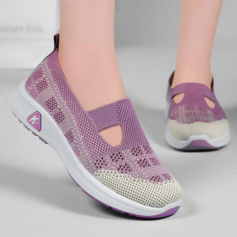 Custom-made women's shoes by Xiaodan are breathable and comfortable. They are old Beijing cloth shoes. One step on temu cross-border wholesale mom shoes Application Scenario