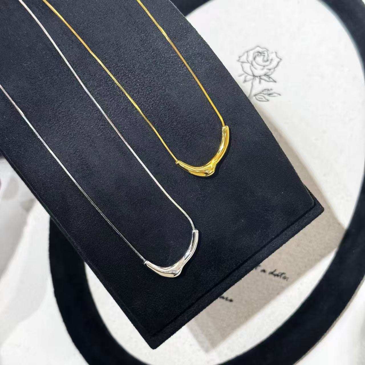 银际S925银镀金蛇骨链吊坠项链流动亮面质感金色银色