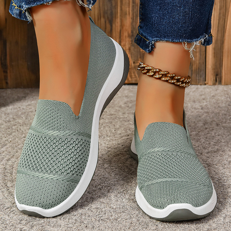 New versatile women's shoes for moms, cross-border wholesale, shallow-mouthed, comfortable and casual shoes, soft-soled women's shoes that can be worn on one foot details Picture