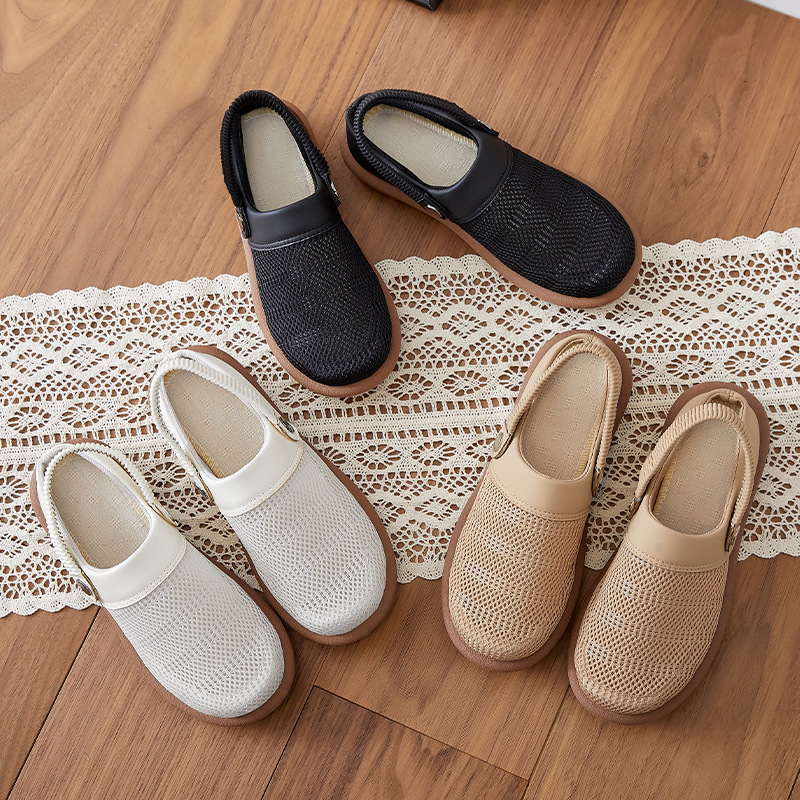 Summer outdoor breathable cotton and linen shoes, one foot wearing casual shoes, artistic outdoor semi-slippers, comfortable mom shoes for women Application Scenario