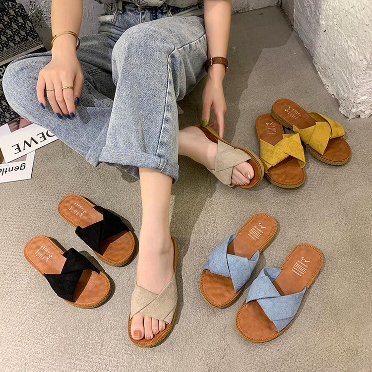 Summer flip-flops for women's outerwear, 2025 new style, one-shoulder, fleece, flat and cross-shaped women's flip-flops, wholesale of women's shoes details Picture