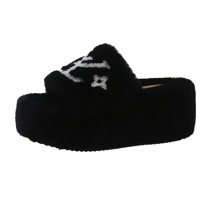 The new thick-soled 8-centimeter woolen slippers for women in the autumn and winter of 2025 are comfortable, versatile, warm and can be worn as outerwear with thermal cotton slippers Item Picture