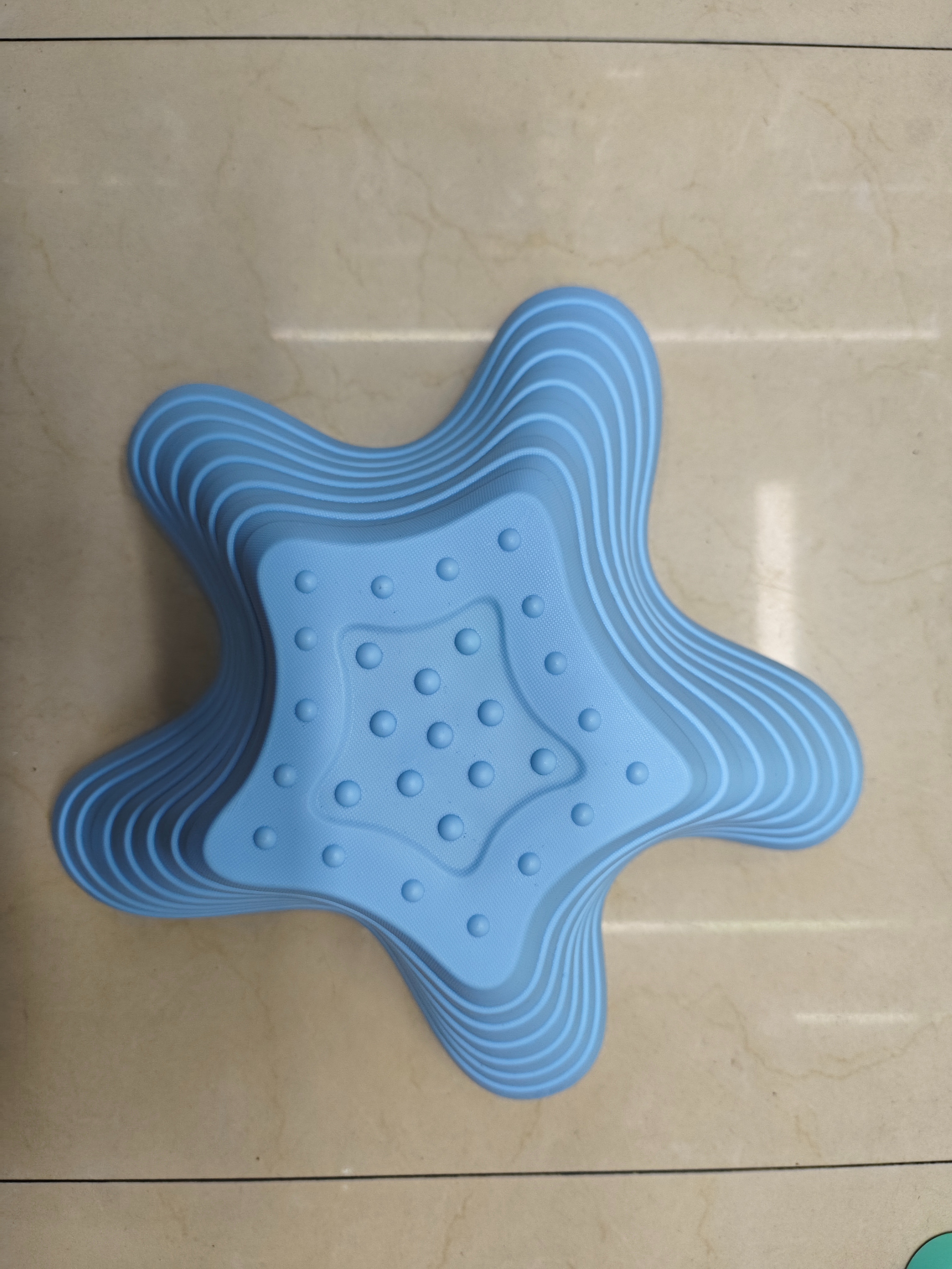 Hualong Toys' Dahaixing River Crossing Stone Educational building Blocks DIY plastic children's toy building blocks processing and customization Application Scenario