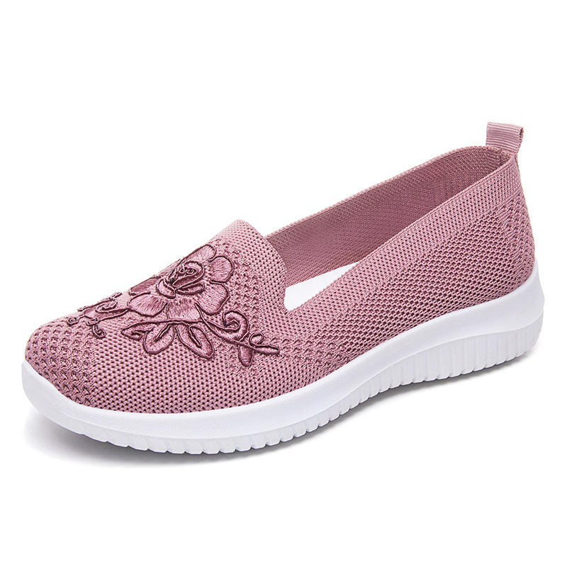 Women's shoes 2025 New style, old Beijing cloth shoes, embroidered mom shoes, shallow opening, one-step women's shoes factory, breathable and comfortable Item Picture