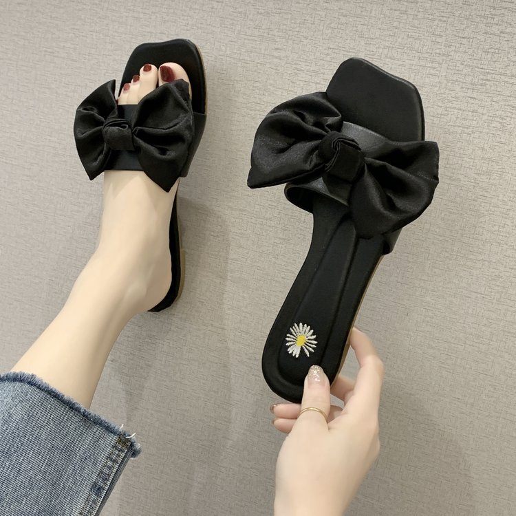 2025 Bow Fairy Cool Slippers for Women's outerwear, flat-bottomed embroidered Summer New Seaside and beach one-shoulder slippers Specification drawing
