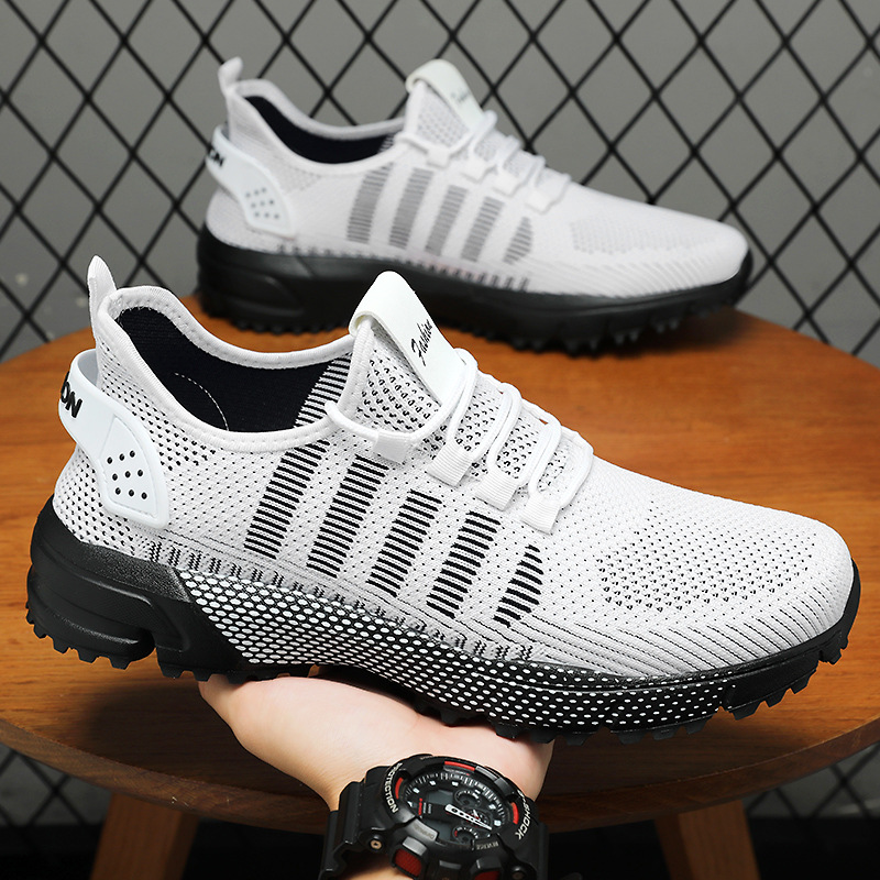 Men's shoes and sports shoes cross-border consignment, large-sized flying woven single shoes, soft-soled, comfortable and breathable mesh shoes, no smelly feet, running shoes full figure