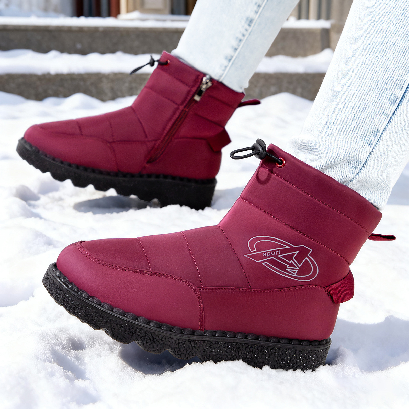 New winter cotton boots for women, with added fleece and thickened mid-top and thick-soled cotton shoes, are waterproof, anti-slip, warm and can be worn with one foot full figure