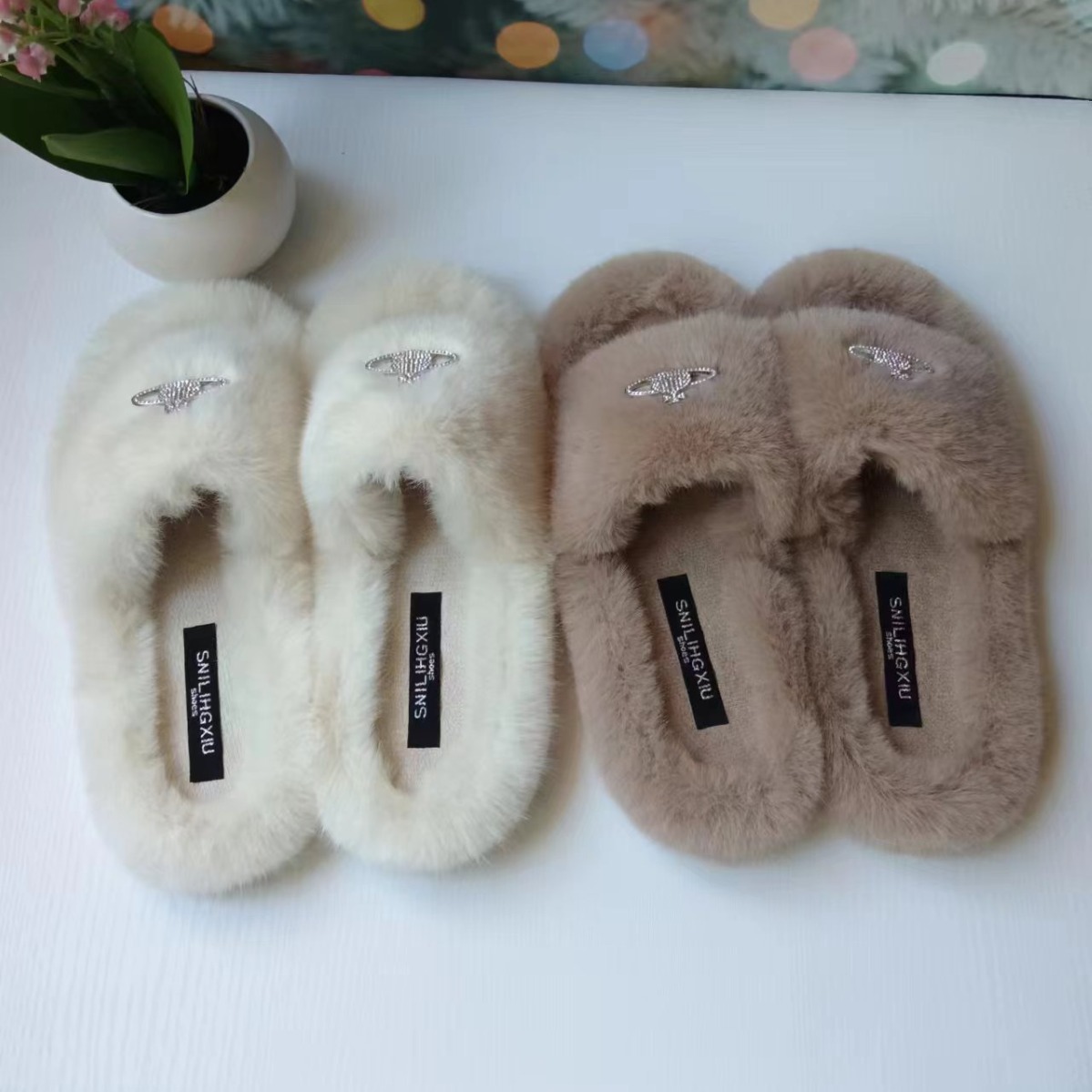 Crown rhinestone accessories, furry slippers, women's outerwear, 2025 autumn/Winter new Roman-style cotton slippers, home plush slippers Specification drawing