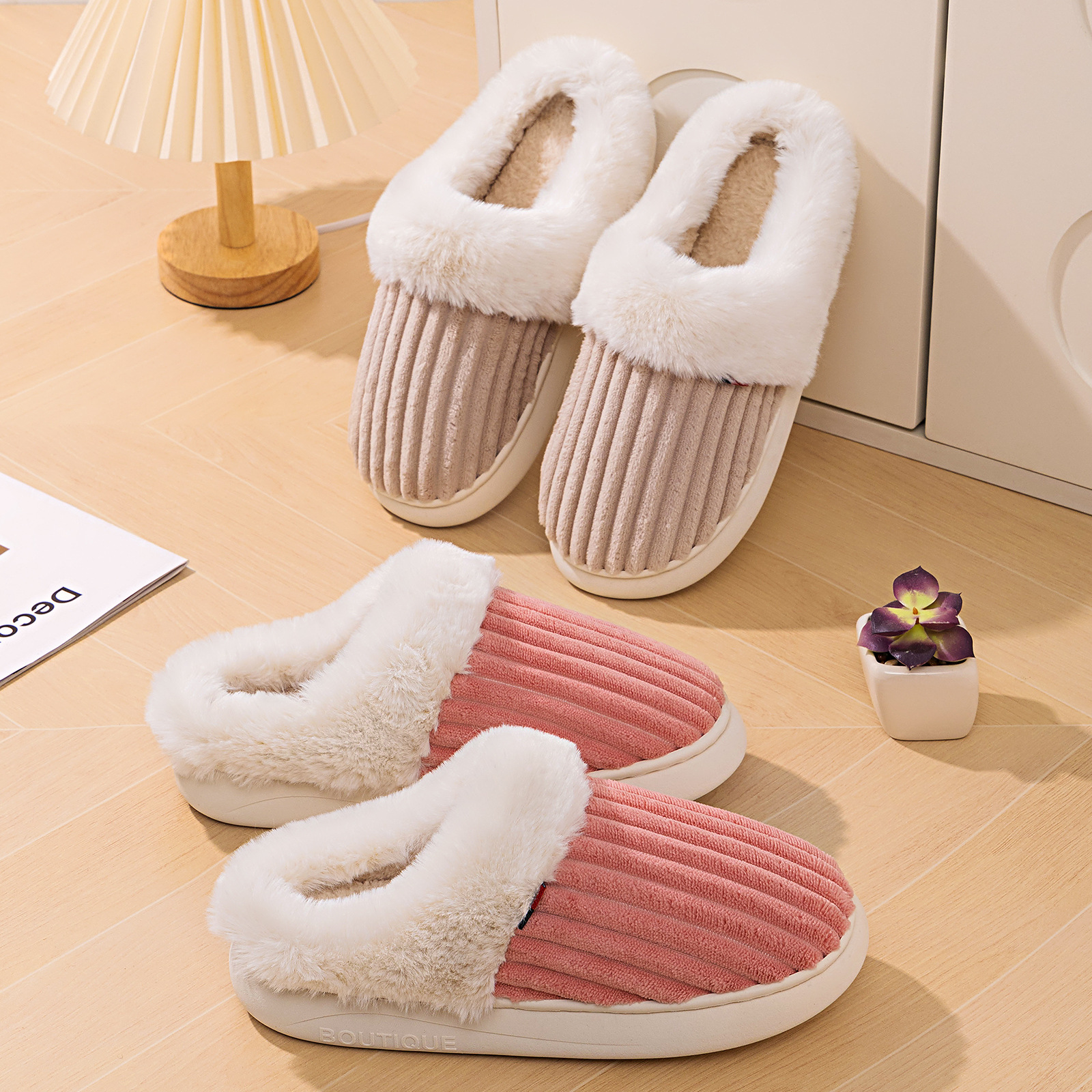 New winter women's shoes, warm thick-soled slippers, home flip-flops, versatile women's casual home slippers, women's distribution details Picture