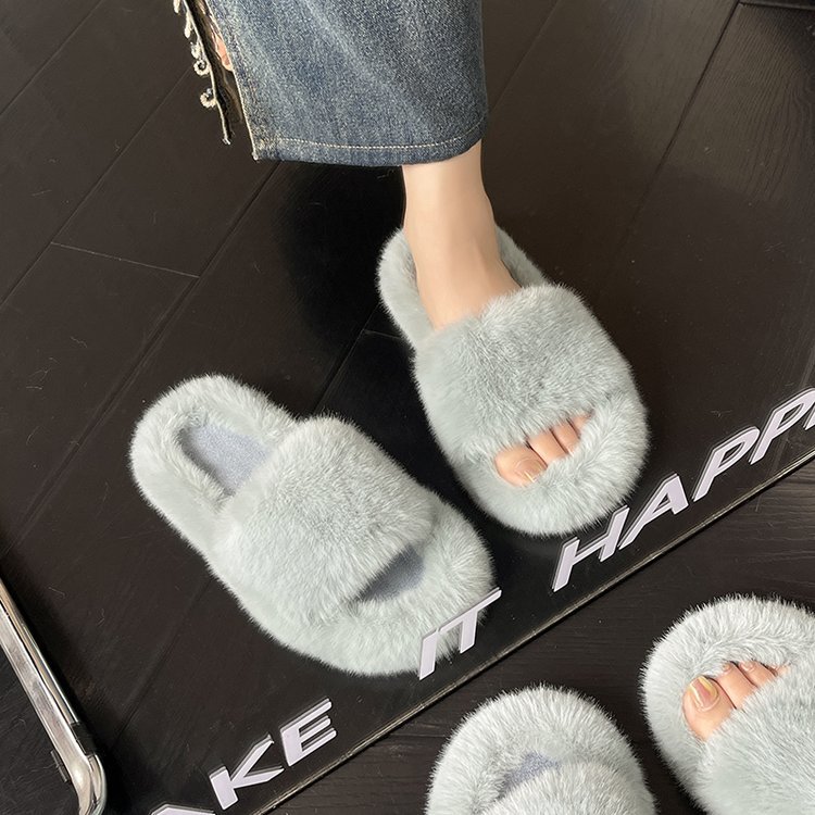 New Korean-style plush slippers for women in autumn and winter 2025, trendy thick-soled casual, fluffy one-shoulder slippers for women Application Scenario