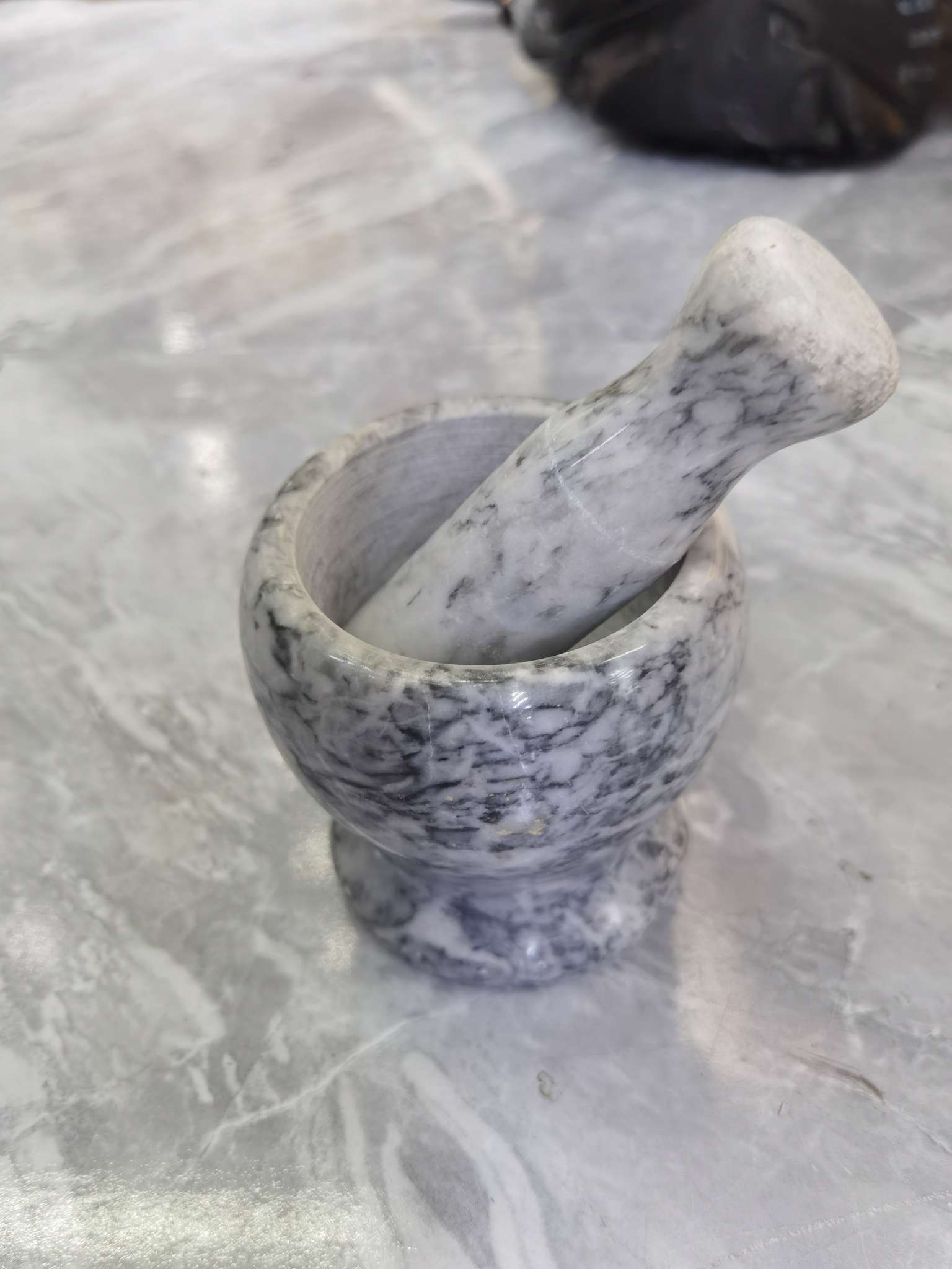 天然石捣蒜器，石臼