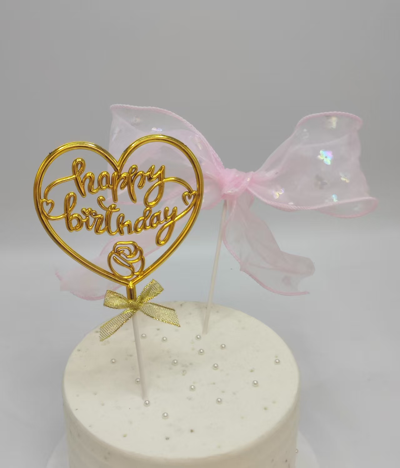 A two-piece cake set decorated with exquisite butterfly hearts and "Happy Birthday" letters Specification image