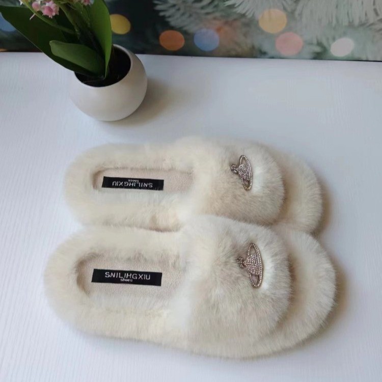 Crown rhinestone accessories, furry slippers, women's outerwear, 2025 autumn/Winter new Roman-style cotton slippers, home plush slippers full figure