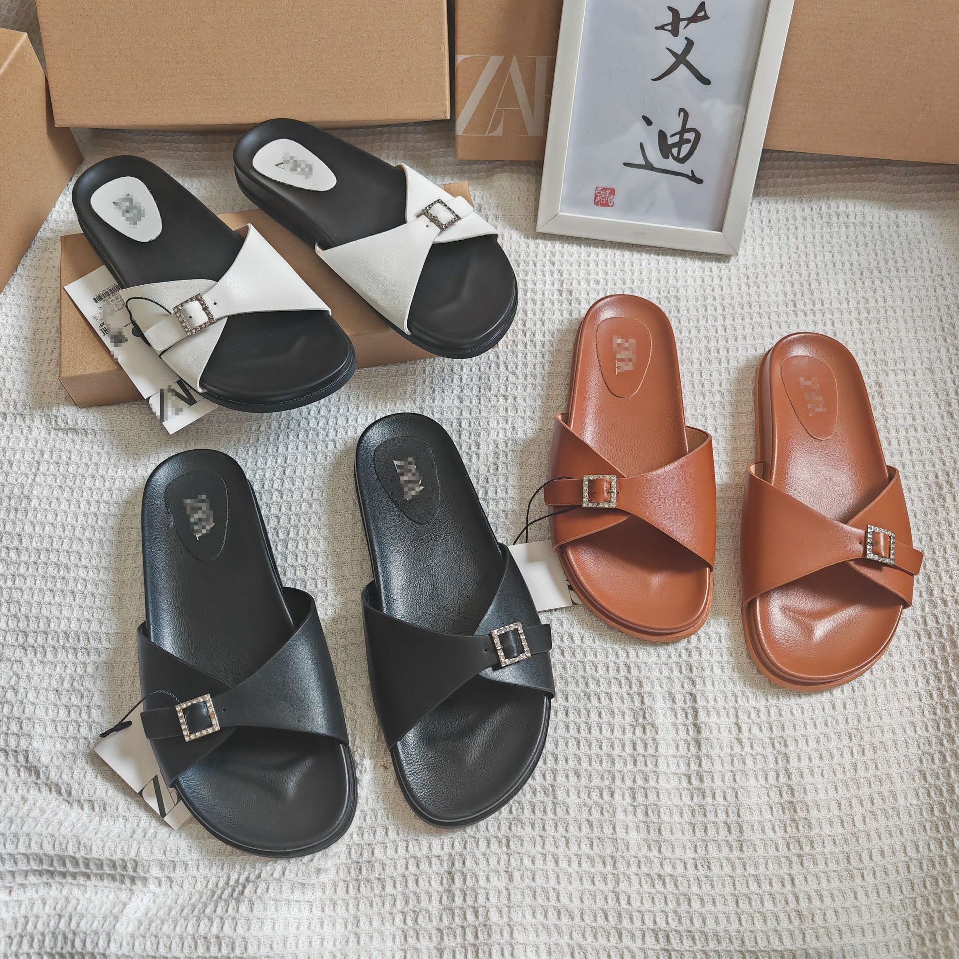 International Station African Foreign Trade New ZR original single flat sole thick-soled cross casual beach and beach one-line cool slippers full figure