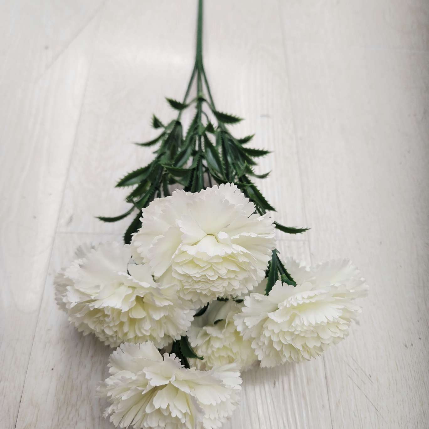 7-head woolen fabric carnation office simulation garden rose pole torch carnival night guide, electroplated crochet bouquet decoration Application Scenario